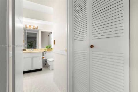 Adosado en venta en Miami, Florida, 2 dormitorios, 114.27 m2 № 2027826 - foto 16