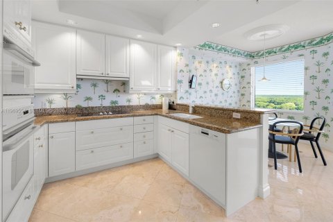 Condo in Coral Gables, Florida, 3 bedrooms  № 2033289 - photo 11