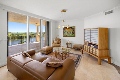 Condo in Coral Gables, Florida, 3 bedrooms  № 2033289 - photo 7