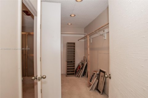 Купить кондоминиум в Майами, Флорида 2 спальни, 181.16м2, № 1828789 - фото 15