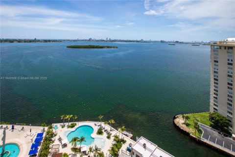 Купить кондоминиум в Майами, Флорида 2 спальни, 181.16м2, № 1828789 - фото 3