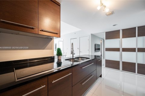 Condominio en venta en Miami, Florida, 2 dormitorios, 88.54 m2 № 2183935 - foto 11