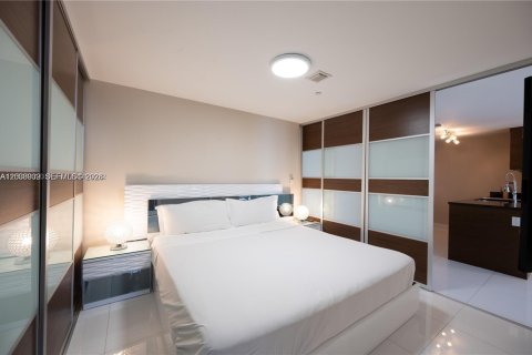 Condominio en venta en Miami, Florida, 2 dormitorios, 88.54 m2 № 2183935 - foto 17