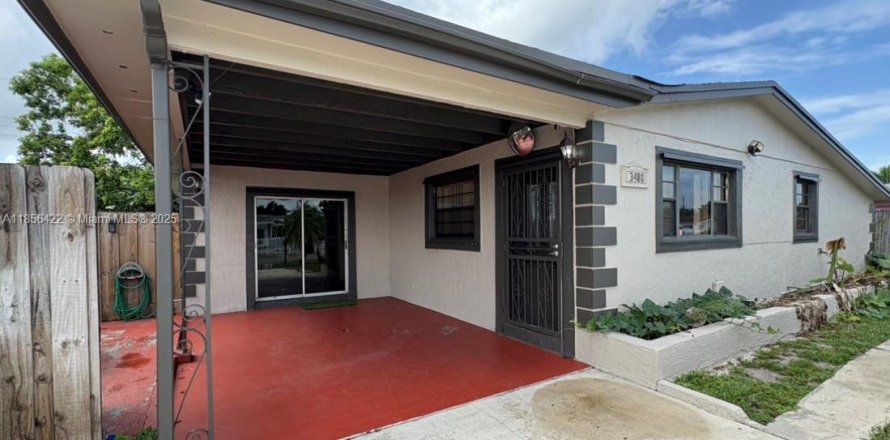 Villa ou maison à Miami Gardens, Floride 2 chambres № 1878763