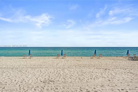 Copropriété à louer à Miami Beach, Floride: 2 chambres, 97.36 m2 № 2002869 - photo 3