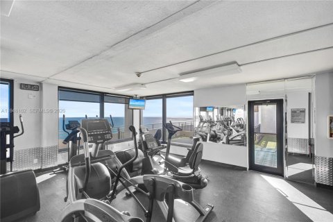 Copropriété à louer à Miami Beach, Floride: 2 chambres, 97.36 m2 № 2002869 - photo 10