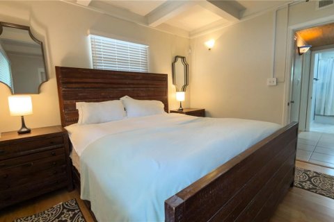 Villa ou maison à louer à Sarasota, Floride: 2 chambres, 114.64 m2 № 2156099 - photo 9
