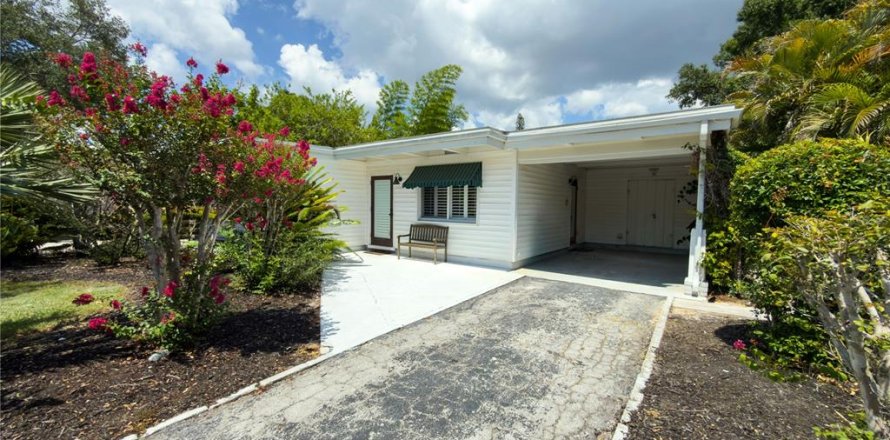 Villa ou maison à Sarasota, Floride 2 chambres, 114.64 m2 № 2156099