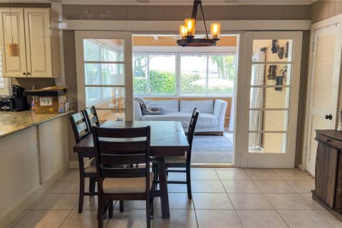 Villa ou maison à louer à Sarasota, Floride: 2 chambres, 114.64 m2 № 2156099 - photo 4