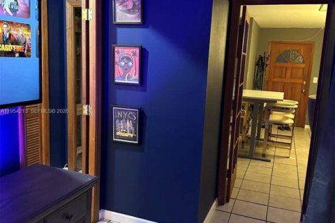 Снять в аренду квартиру в Майами-Бич, Флорида 1 спальня, 61.97м2, № 2008972 - фото 6