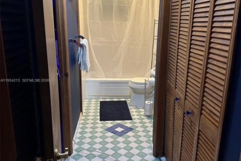 Снять в аренду квартиру в Майами-Бич, Флорида 1 спальня, 61.97м2, № 2008972 - фото 10