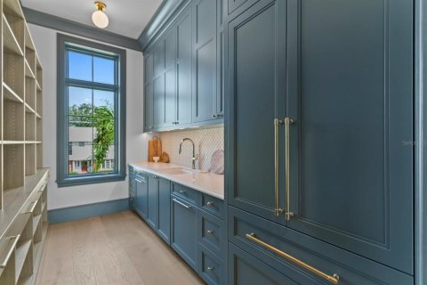 Villa ou maison à vendre à Tampa, Floride: 5 chambres, 632.66 m2 № 2097573 - photo 17