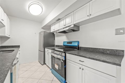 Купить кондоминиум в Трежер-Айленд, Флорида 3 комнаты, 98.94м2, № 2212131 - фото 11