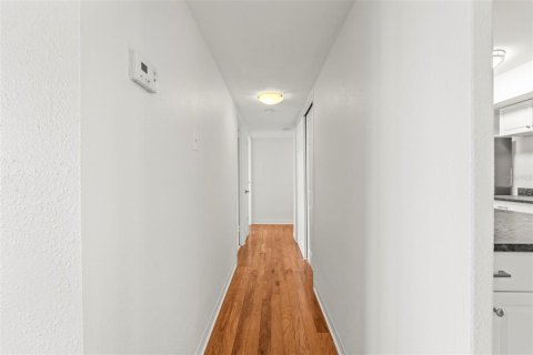 Купить кондоминиум в Трежер-Айленд, Флорида 3 комнаты, 98.94м2, № 2212131 - фото 22