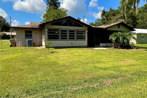 Casa en venta en Yalaha, Florida, 3 dormitorios, 122.07 m2 № 1918355 - foto 23