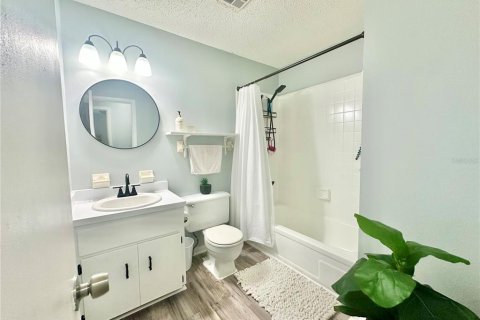 Casa en venta en Yalaha, Florida, 3 dormitorios, 122.07 m2 № 1918355 - foto 12
