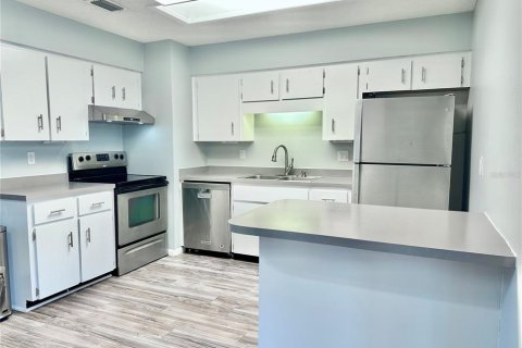 Casa en venta en Yalaha, Florida, 3 dormitorios, 122.07 m2 № 1918355 - foto 7