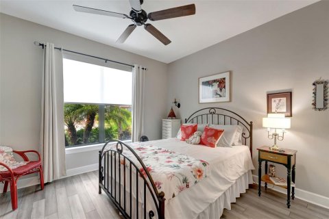 House in Sarasota, Florida 3 bedrooms, 177.07 sq.m. № 1885602 - photo 15