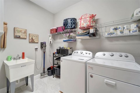 House in Sarasota, Florida 3 bedrooms, 177.07 sq.m. № 1885602 - photo 26