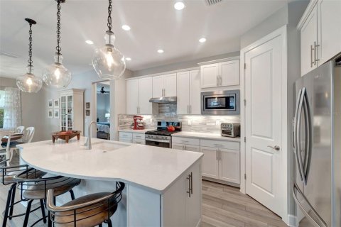 House in Sarasota, Florida 3 bedrooms, 177.07 sq.m. № 1885602 - photo 10