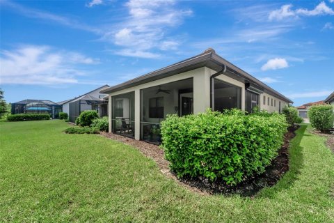 House in Sarasota, Florida 3 bedrooms, 177.07 sq.m. № 1885602 - photo 29