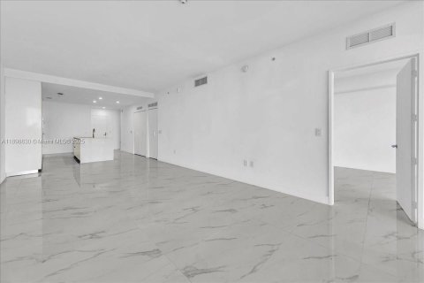 Copropriété à louer à Miami, Floride: 2 chambres, 143.53 m2 № 1950649 - photo 19