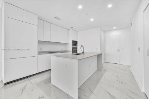 Copropriété à louer à Miami, Floride: 2 chambres, 143.53 m2 № 1950649 - photo 7