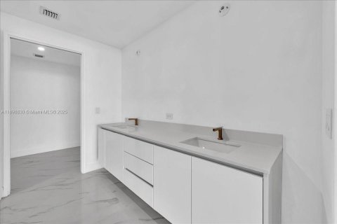 Copropriété à louer à Miami, Floride: 2 chambres, 143.53 m2 № 1950649 - photo 20