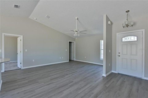 House in Dunnellon, Florida 3 bedrooms, 127.28 sq.m. № 1904859 - photo 7