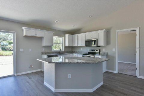 House in Dunnellon, Florida 3 bedrooms, 127.28 sq.m. № 1904859 - photo 5