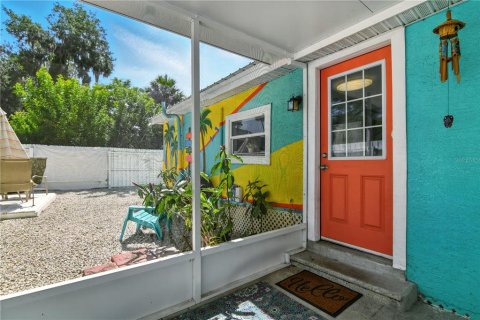 House in New Smyrna Beach, Florida 2 bedrooms, 80.64 sq.m. № 1778210 - photo 4
