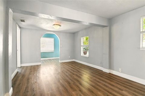 House in New Smyrna Beach, Florida 2 bedrooms, 80.64 sq.m. № 1778210 - photo 8