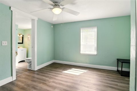 House in New Smyrna Beach, Florida 2 bedrooms, 80.64 sq.m. № 1778210 - photo 18