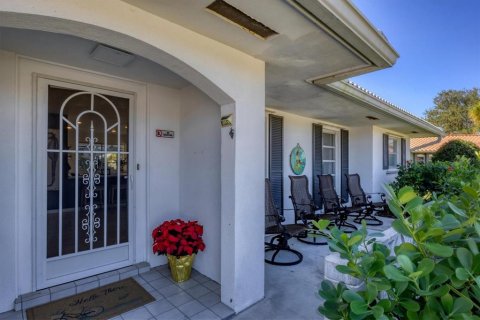 Villa ou maison à louer à Sarasota, Floride: 3 chambres, 150.87 m2 № 1723078 - photo 3