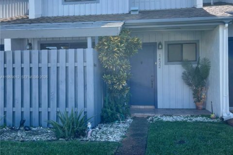 Adosado en Hollywood, Florida 2 dormitorios, 106.84 m2 № 2023447