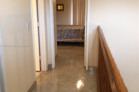 Adosado en alquiler en Hollywood, Florida, 2 dormitorios, 106.84 m2 № 2023447 - foto 20