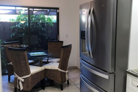 Adosado en alquiler en Hollywood, Florida, 2 dormitorios, 106.84 m2 № 2023447 - foto 15