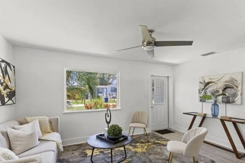 Villa ou maison à vendre à Tampa, Floride: 3 chambres, 123 m2 № 2400434 - photo 4