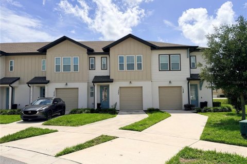 Touwnhouse à Davenport, Floride 3 chambres, 152.36 m2 № 2126082