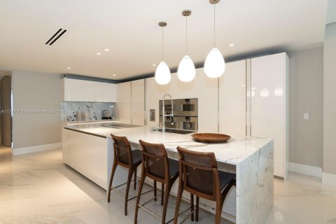 Condo in Bal Harbour, Florida, 3 bedrooms  № 1868438 - photo 12