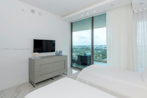 Condo in Bal Harbour, Florida, 3 bedrooms  № 1868438 - photo 30