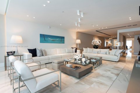 Condo in Bal Harbour, Florida, 3 bedrooms  № 1868438 - photo 2