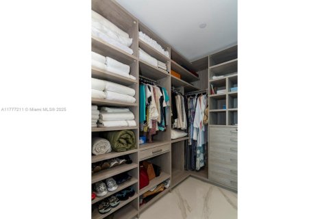 Condo in Bal Harbour, Florida, 3 bedrooms  № 1868438 - photo 27