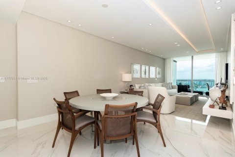 Condo in Bal Harbour, Florida, 3 bedrooms  № 1868438 - photo 17