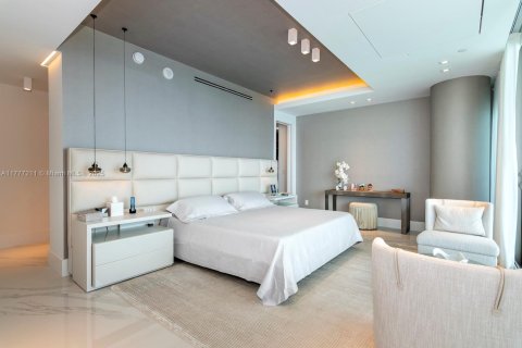 Condo in Bal Harbour, Florida, 3 bedrooms  № 1868438 - photo 22