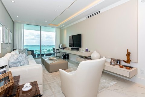Condo in Bal Harbour, Florida, 3 bedrooms  № 1868438 - photo 20