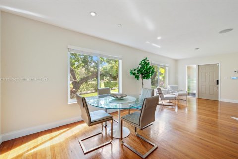 Villa ou maison à vendre à Coral Gables, Floride: 3 chambres, 191.01 m2 № 1969222 - photo 8