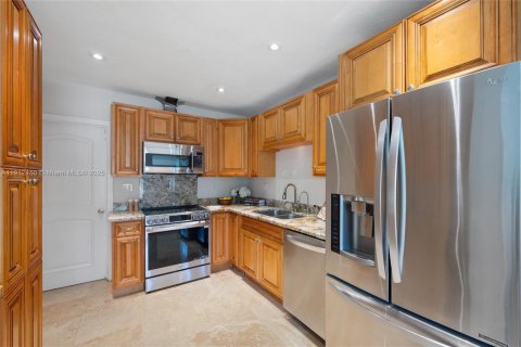 Villa ou maison à vendre à Coral Gables, Floride: 3 chambres, 191.01 m2 № 1969222 - photo 13