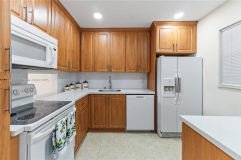 Copropriété à vendre à Hollywood, Floride: 1 chambre, 67.82 m2 № 1983206 - photo 12