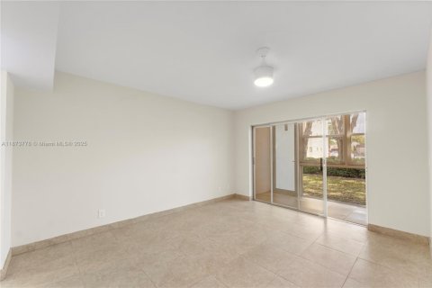 Copropriété à vendre à Hollywood, Floride: 1 chambre, 67.82 m2 № 1983206 - photo 3